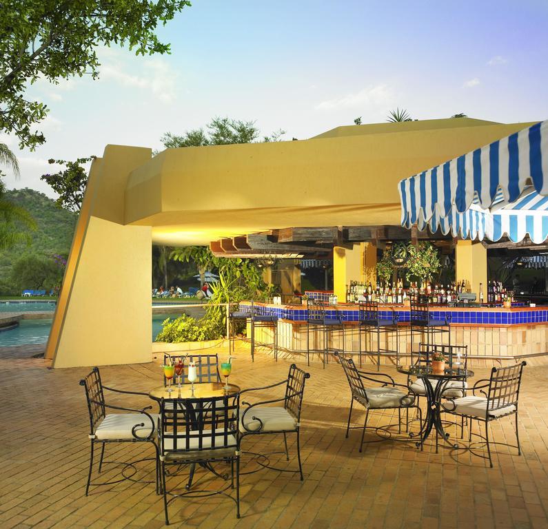 Soho Hotel & Casino At Sun City Kültér fotó