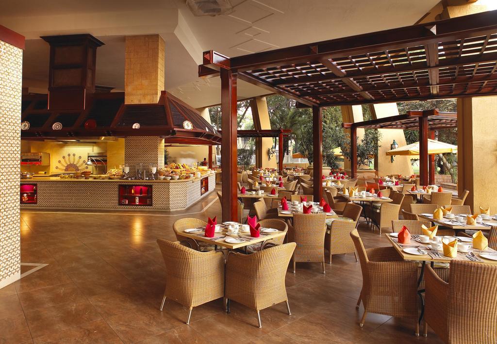 Soho Hotel & Casino At Sun City Kültér fotó