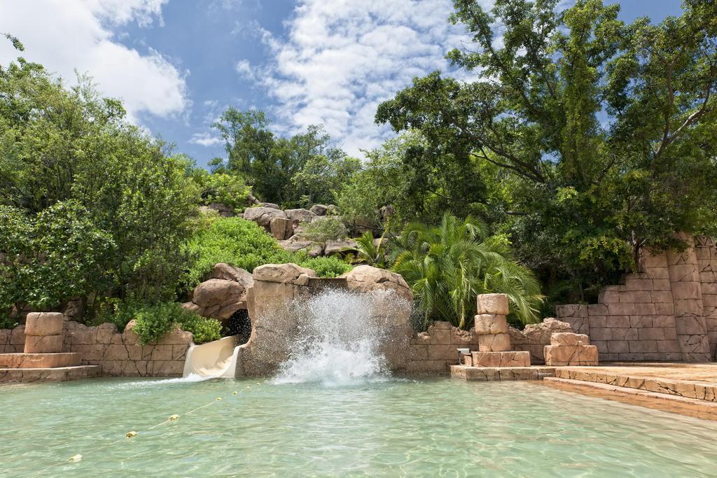 Soho Hotel & Casino At Sun City Kültér fotó
